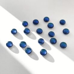 cabochons ronds en verre dichroïque bleu ciel